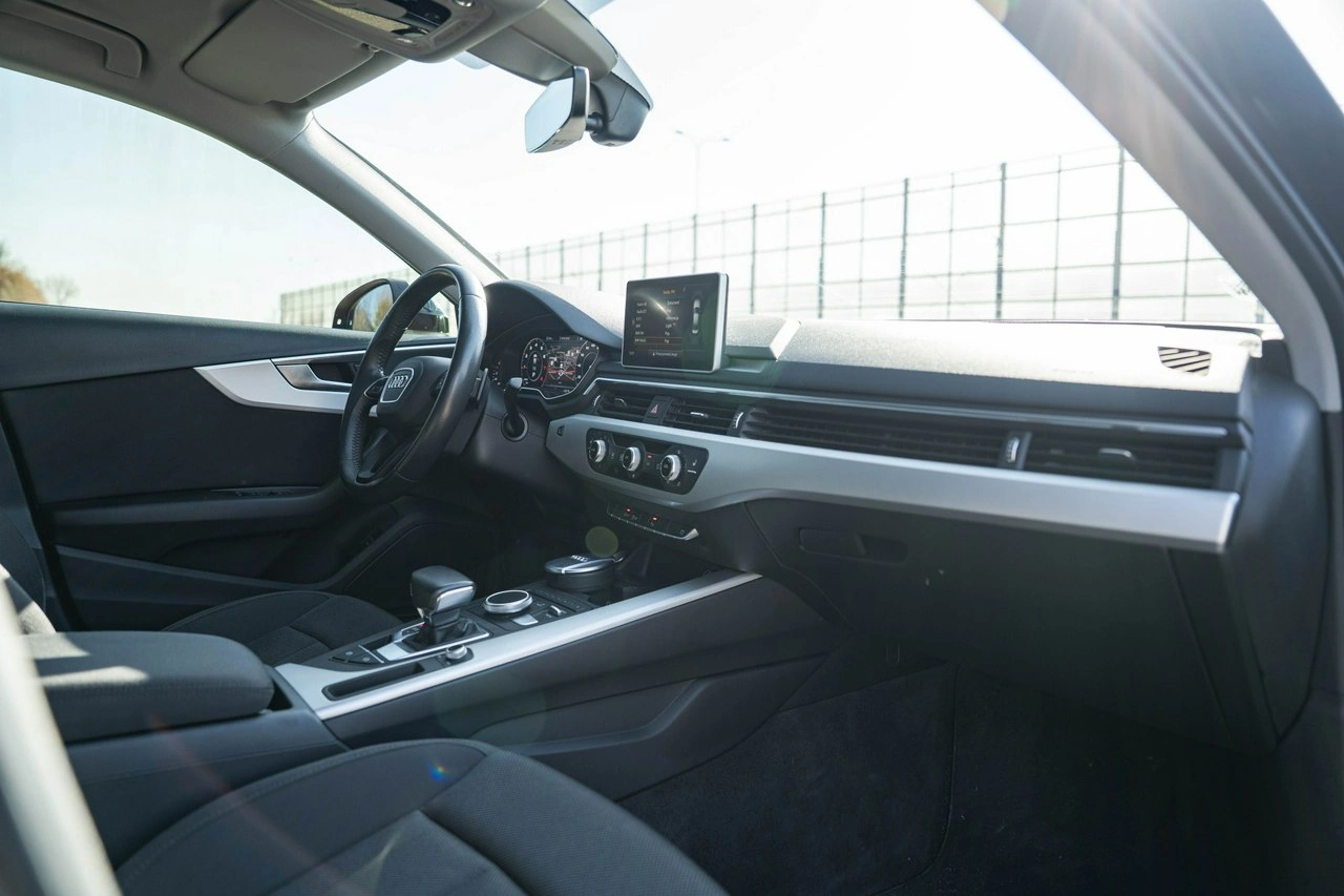 Audi A4 - Zdjęcie 19