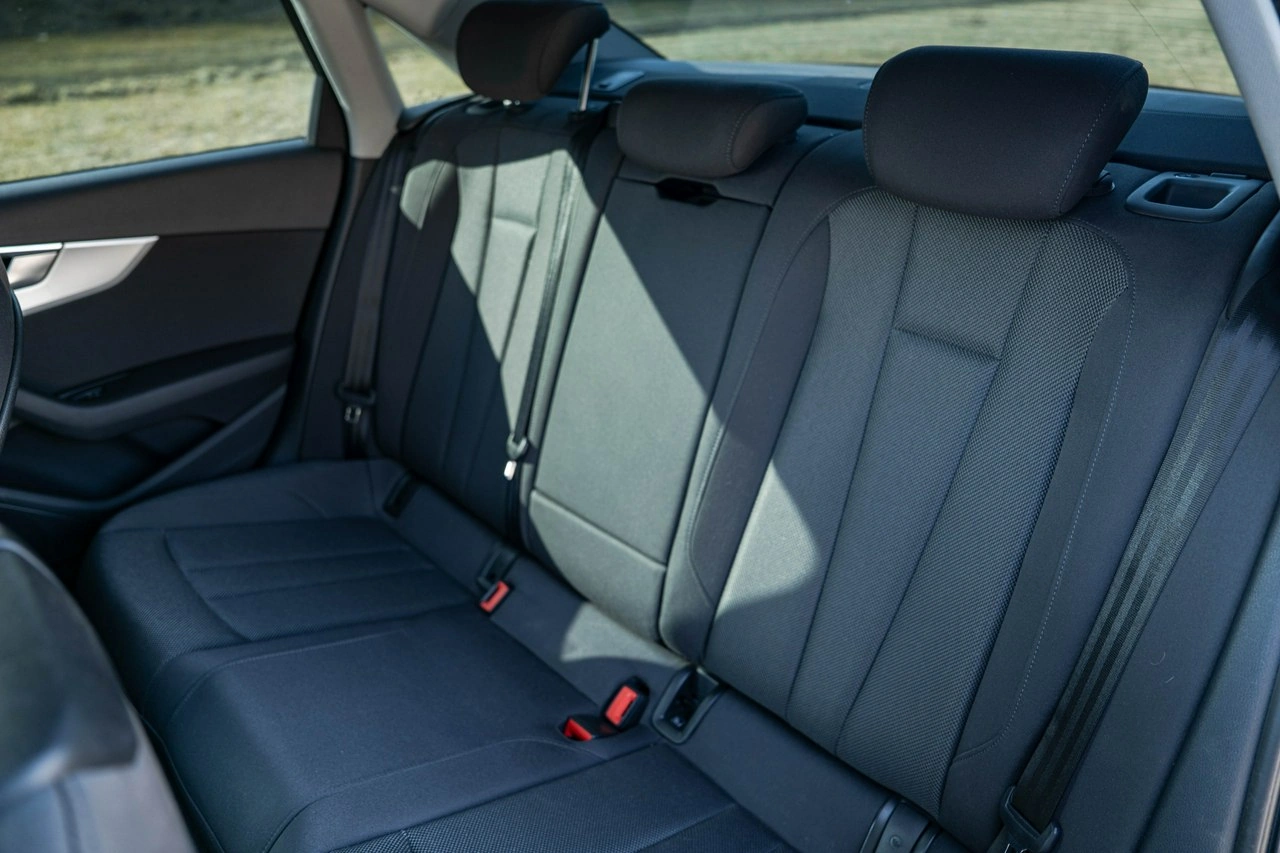 Audi A4 - Zdjęcie 22
