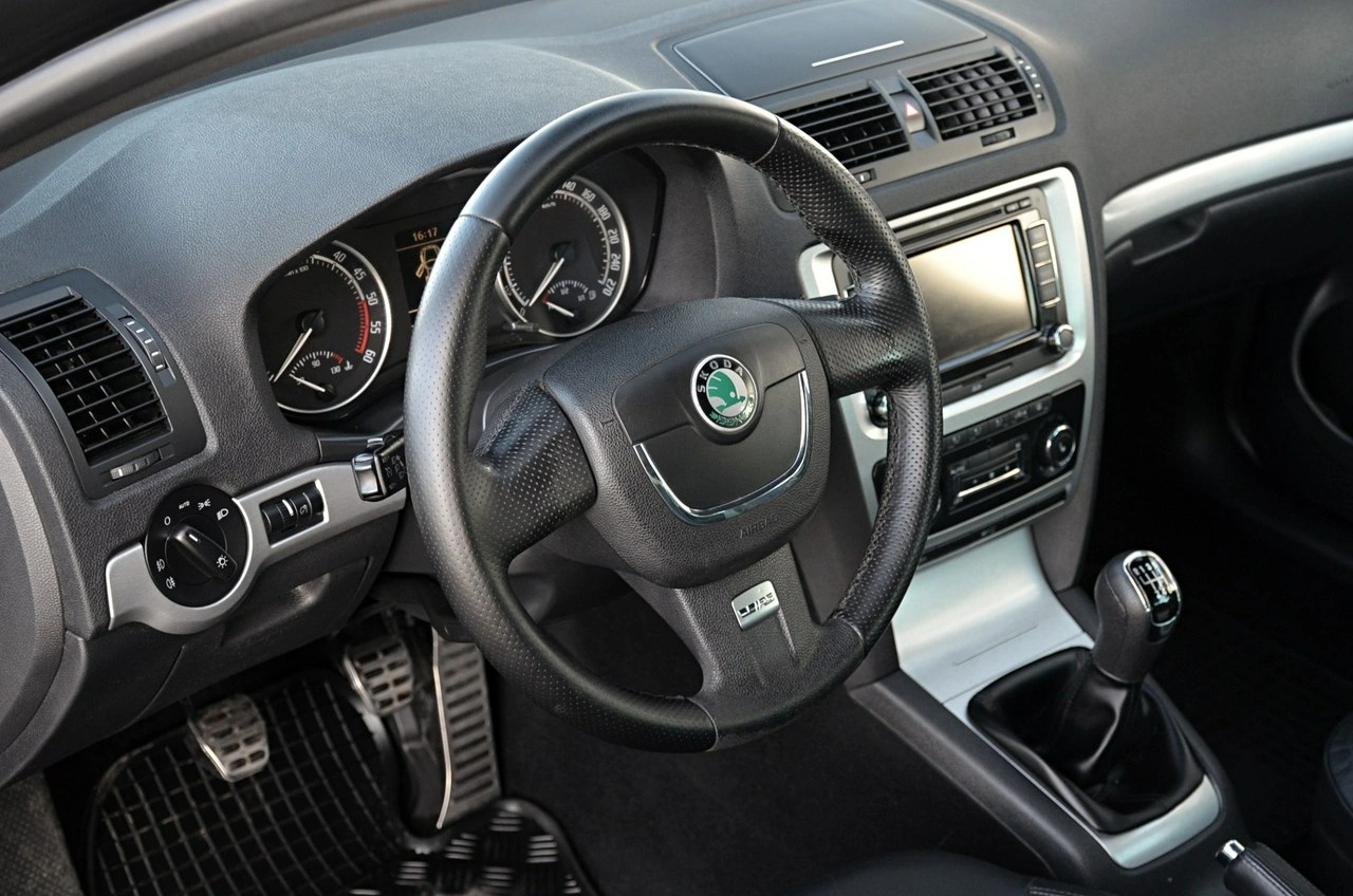 Skoda Octavia - Zdjęcie 13