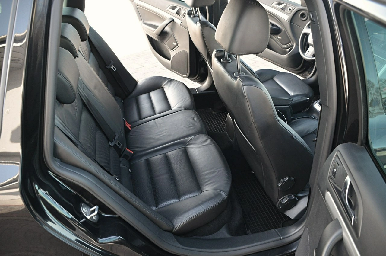 Skoda Octavia - Zdjęcie 17