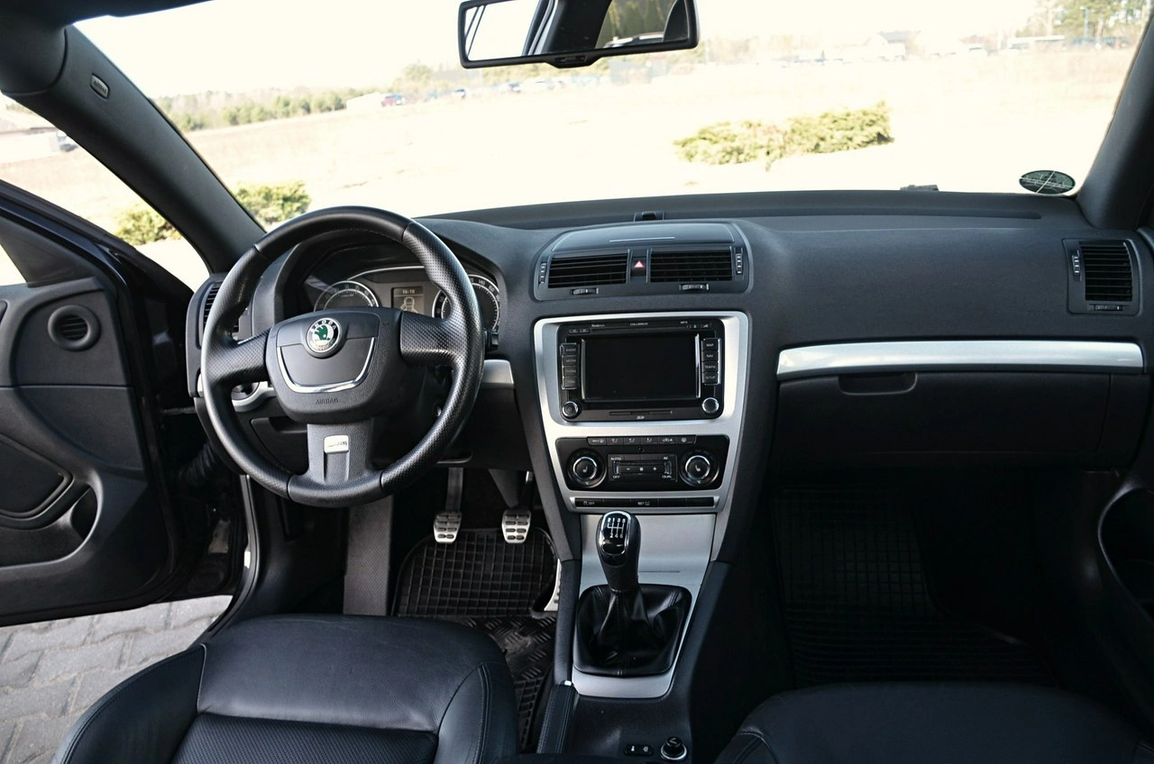 Skoda Octavia - Zdjęcie 18