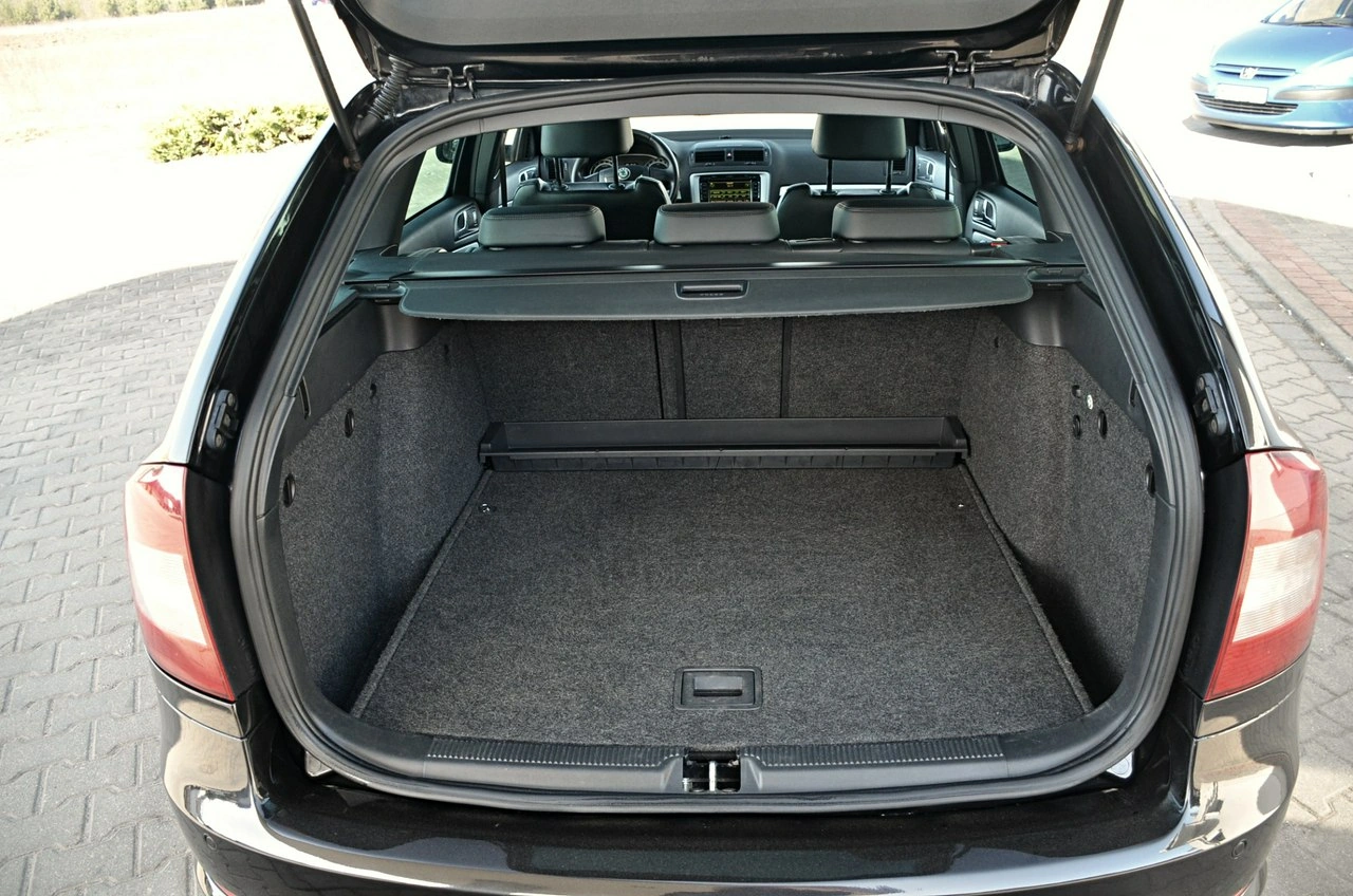 Skoda Octavia - Zdjęcie 21