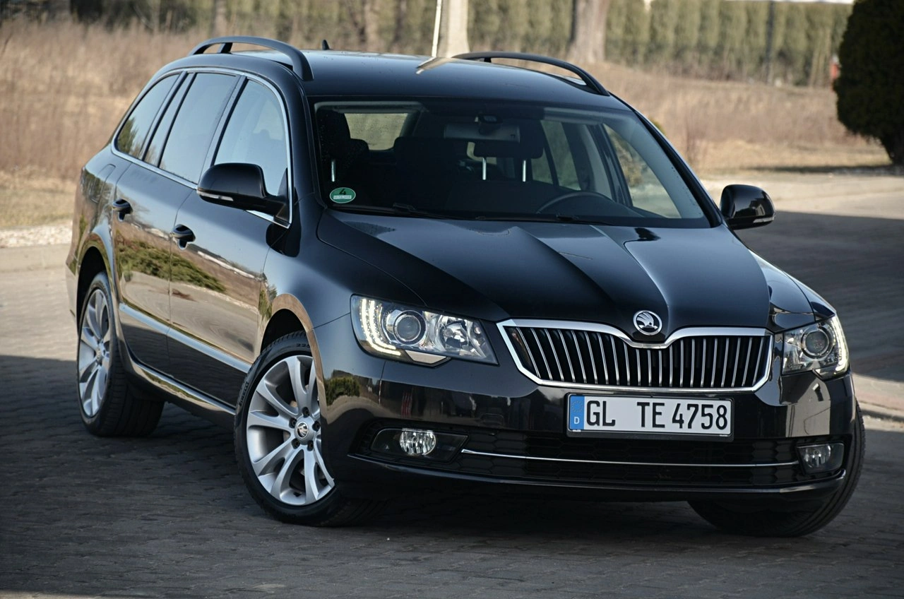 Skoda Superb - Główne zdjęcie