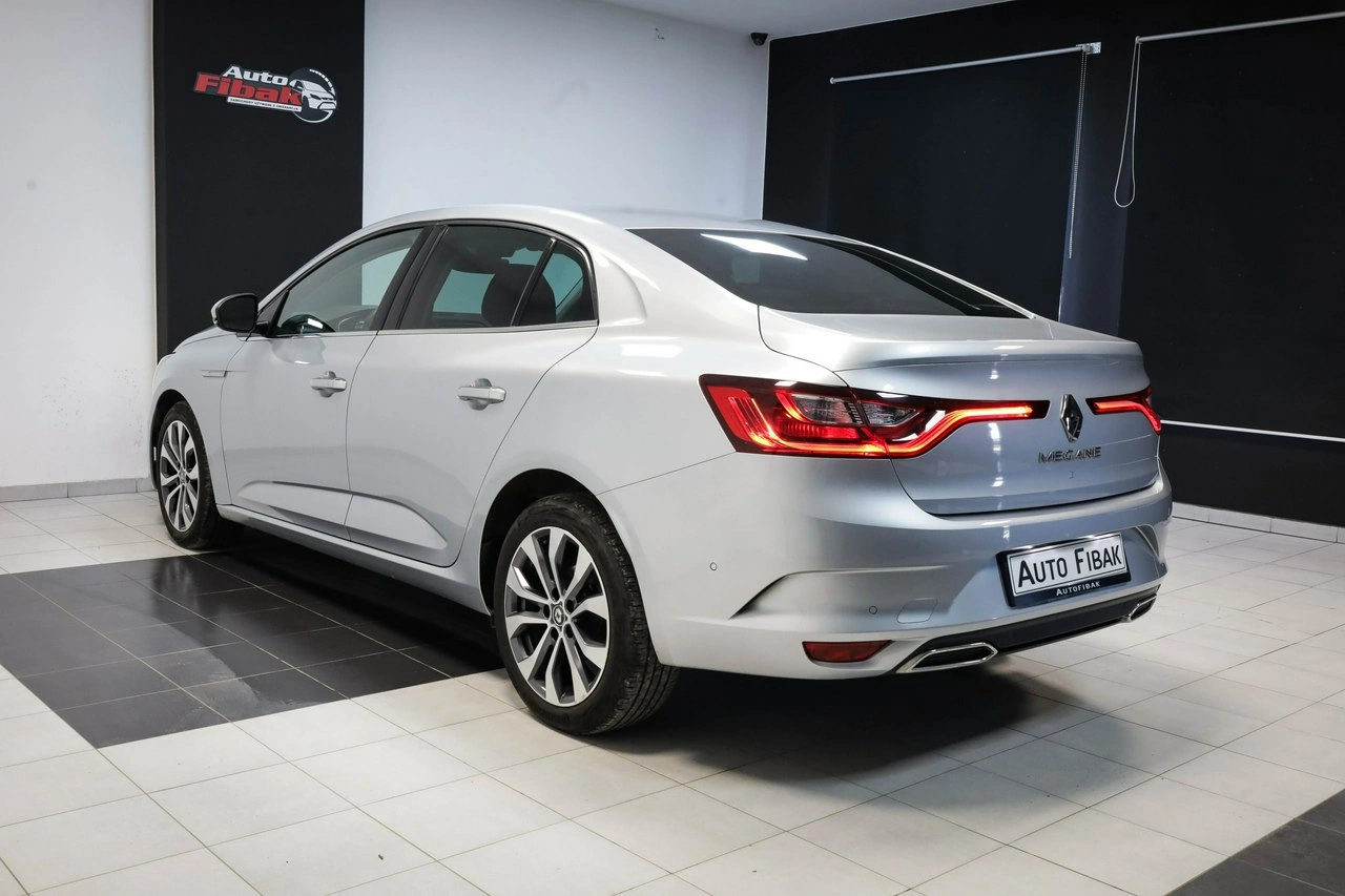 Renault Megane - Zdjęcie 9