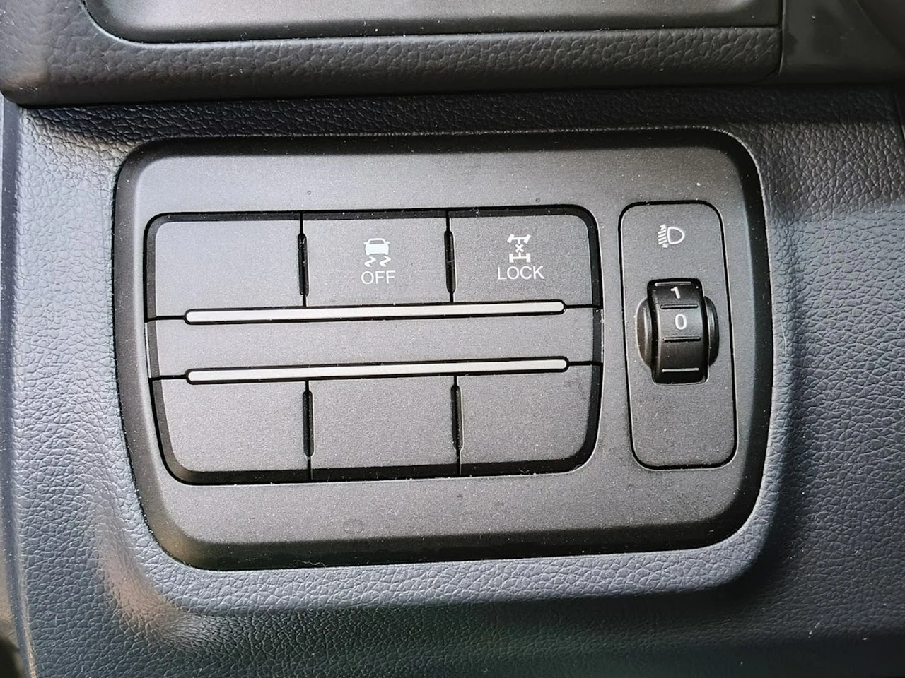 SsangYong XLV - Zdjęcie 14