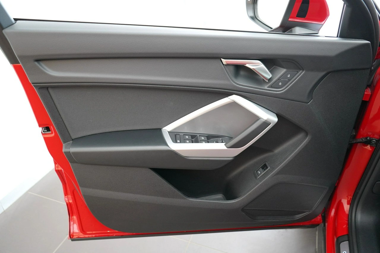 Audi Q3 - Zdjęcie 11