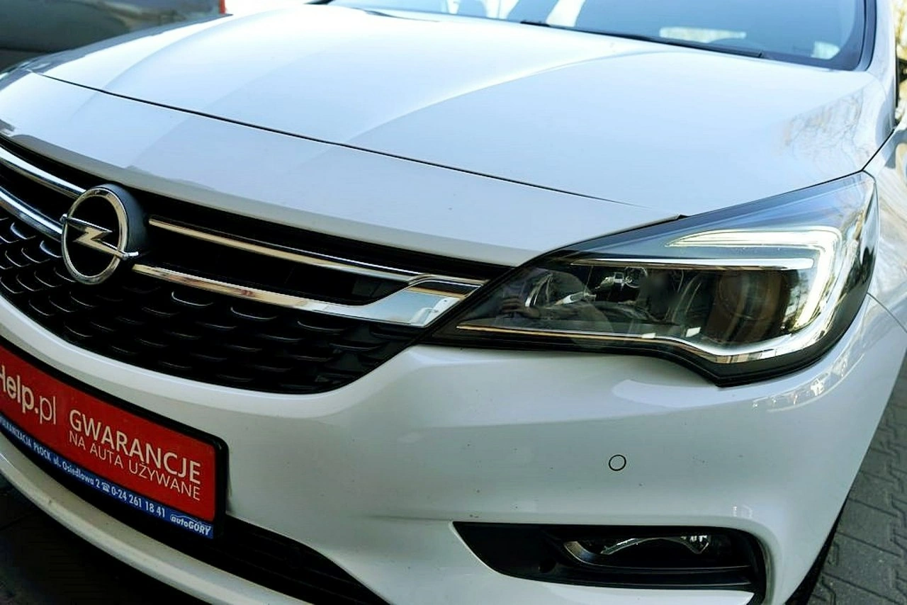 Opel Astra - Zdjęcie 11