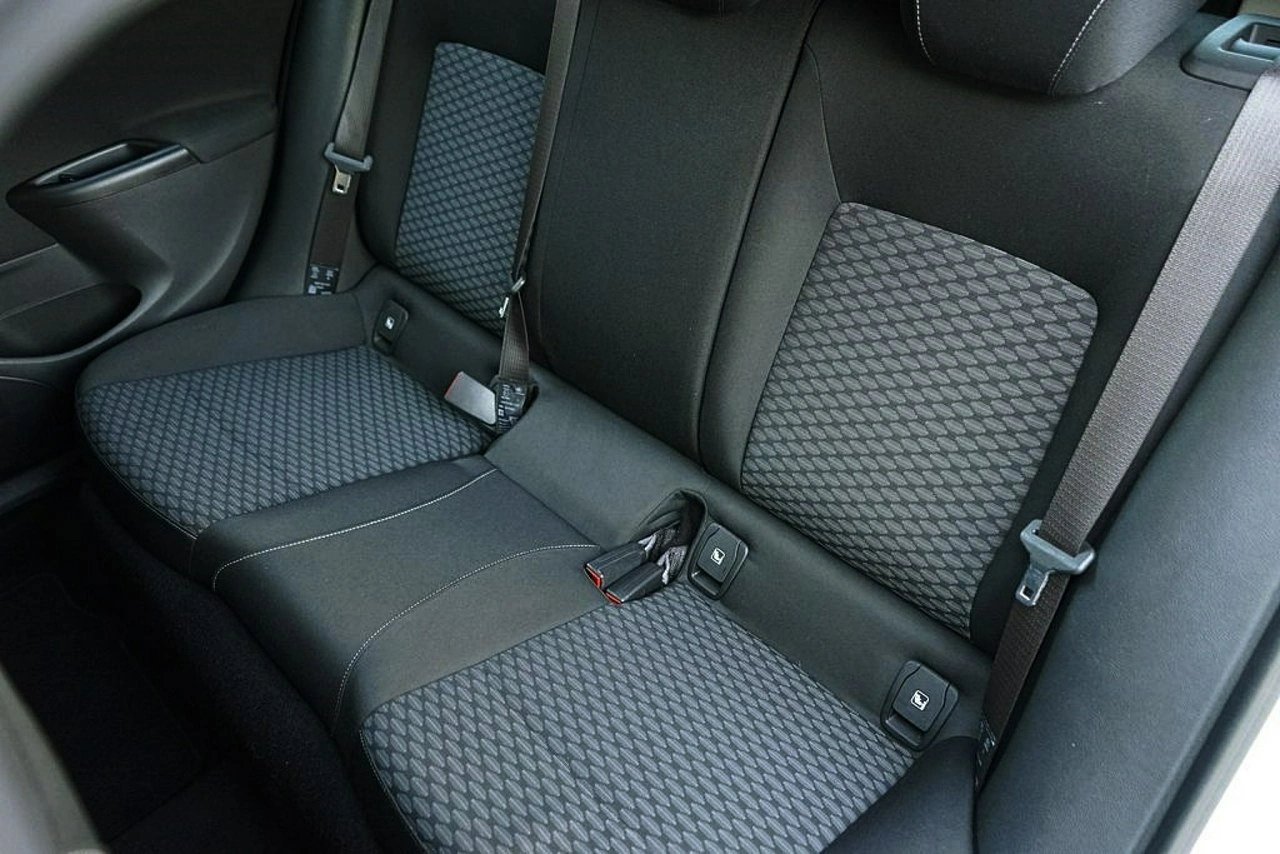 Opel Astra - Zdjęcie 17