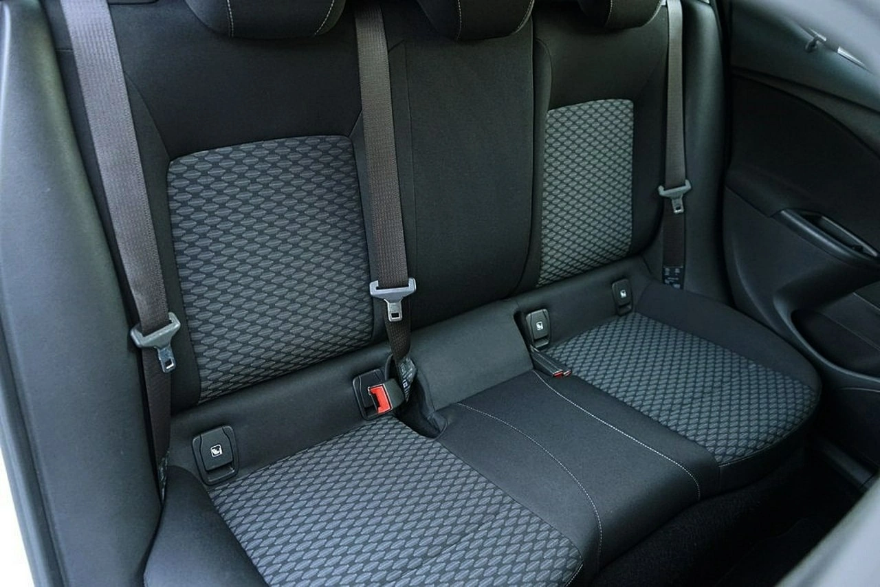 Opel Astra - Zdjęcie 18