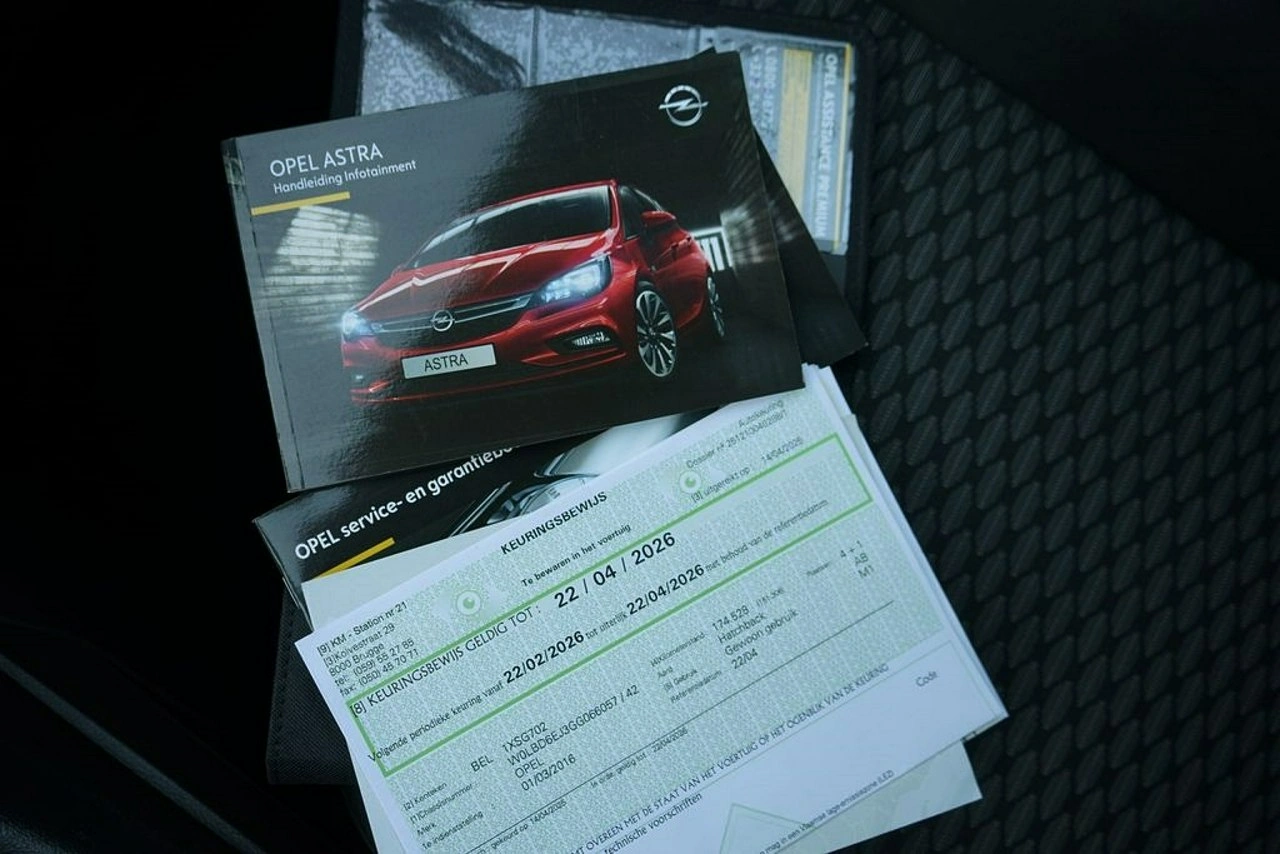 Opel Astra - Zdjęcie 24