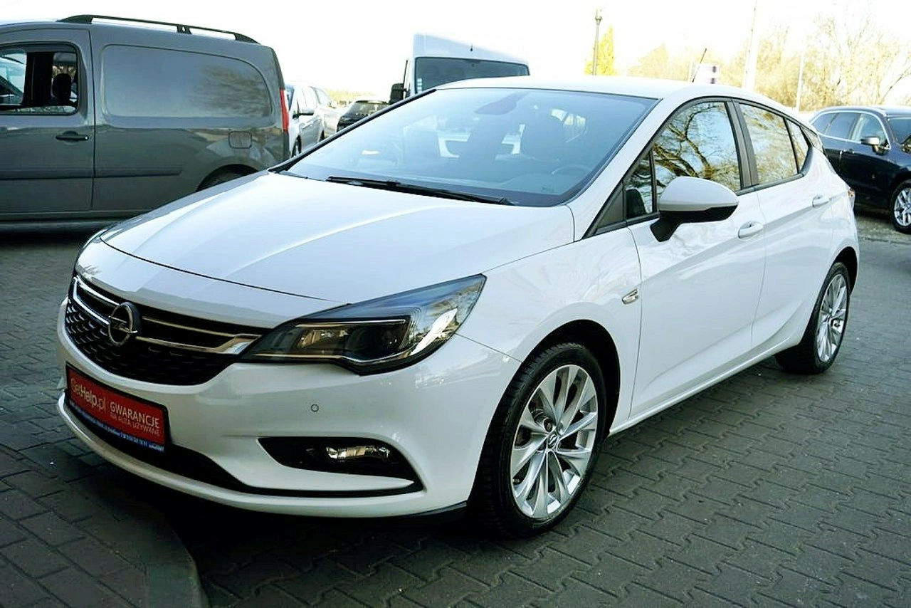 Opel Astra - Zdjęcie 2