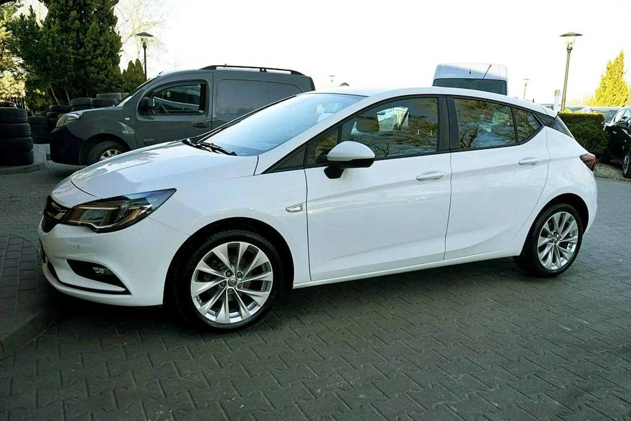 Opel Astra - Zdjęcie 3