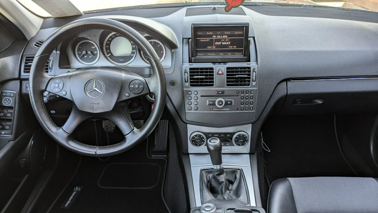 Mercedes C 200 - Zdjęcie 22