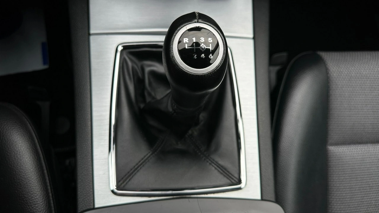 Mercedes C 200 - Zdjęcie 32