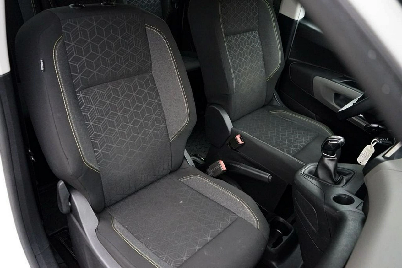 Peugeot Rifter - Zdjęcie 19