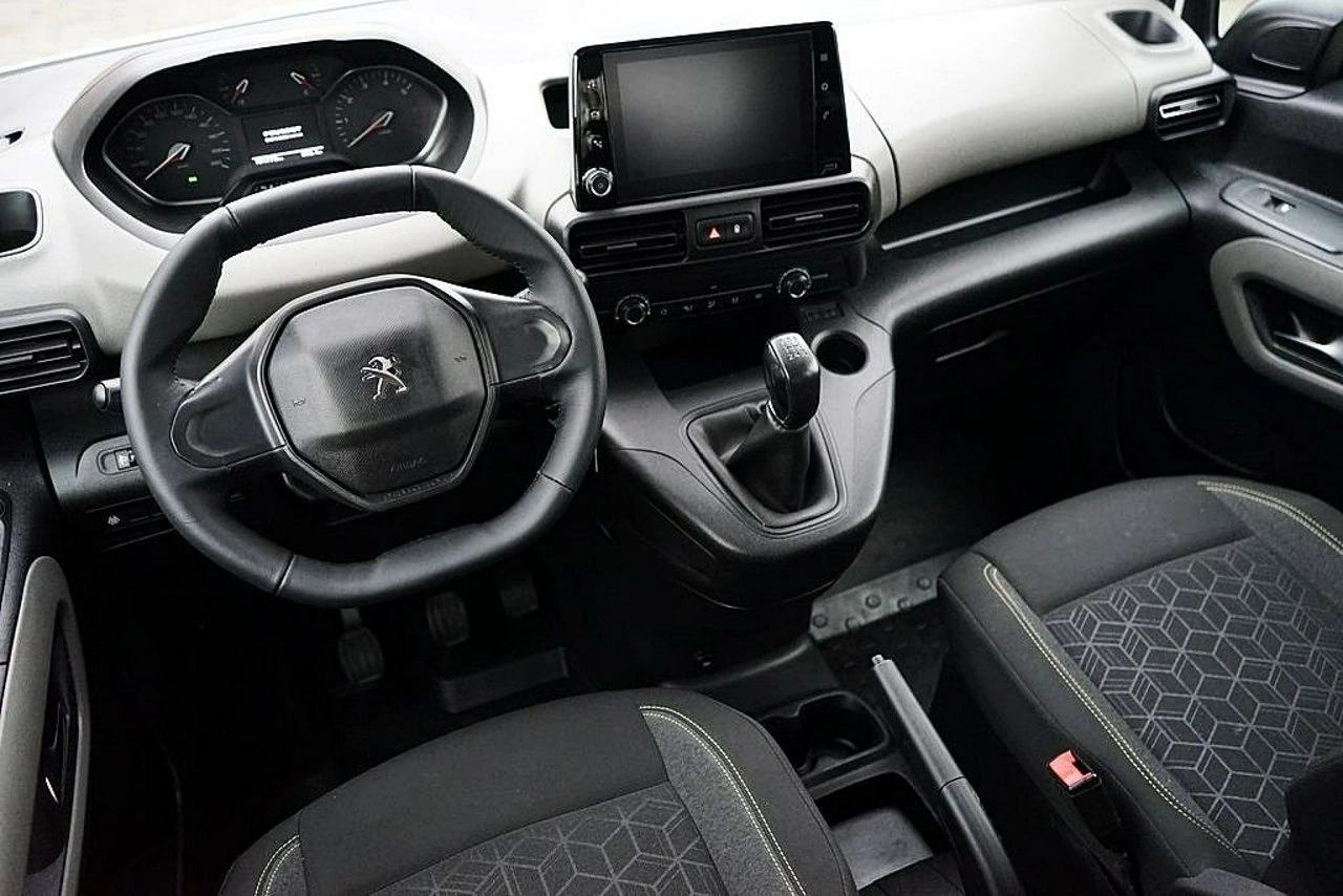 Peugeot Rifter - Zdjęcie 23