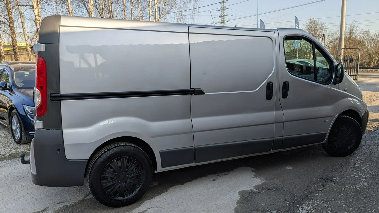 Opel Vivaro - Zdjęcie 11