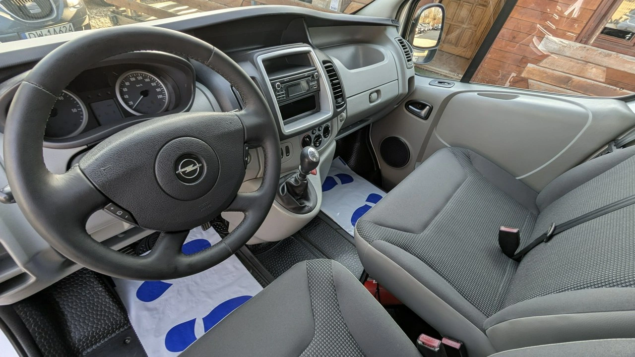 Opel Vivaro - Zdjęcie 18