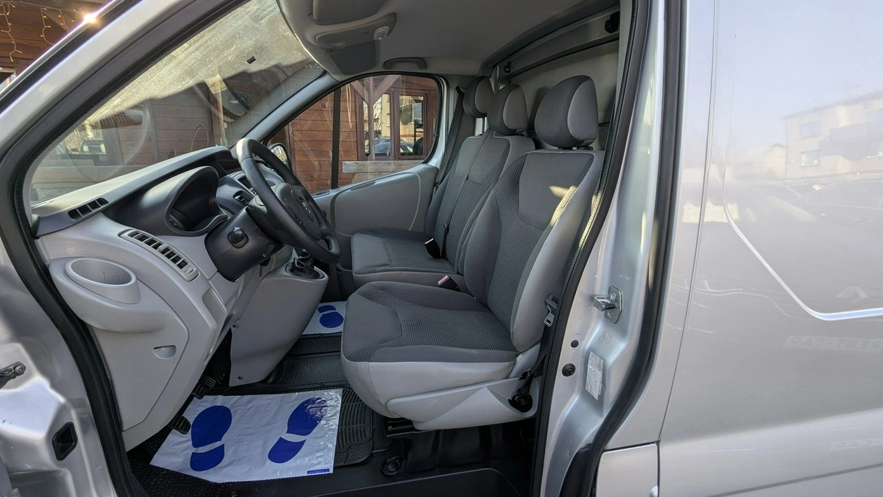 Opel Vivaro - Zdjęcie 19