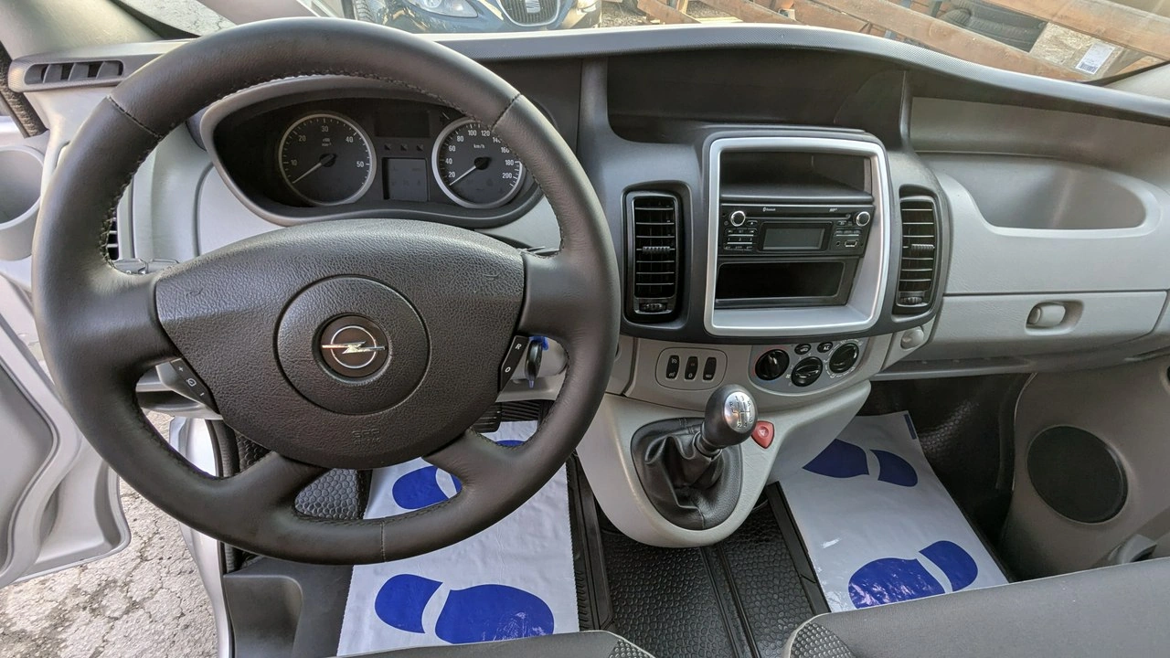 Opel Vivaro - Zdjęcie 22