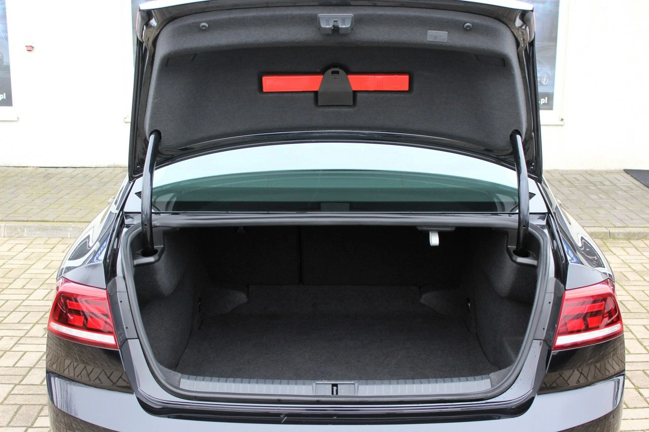 Volkswagen Passat - Zdjęcie 7
