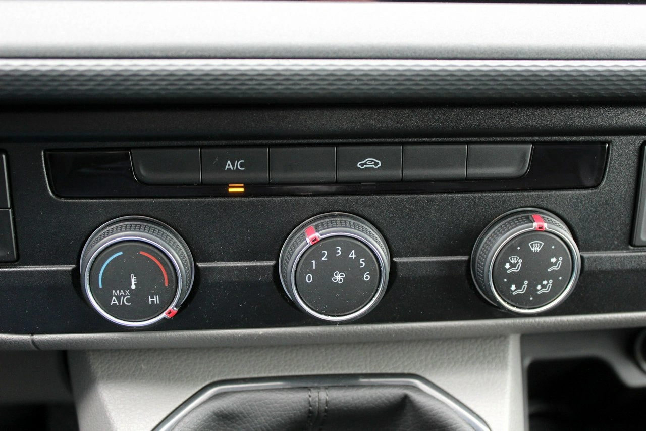 Volkswagen Transporter - Zdjęcie 16