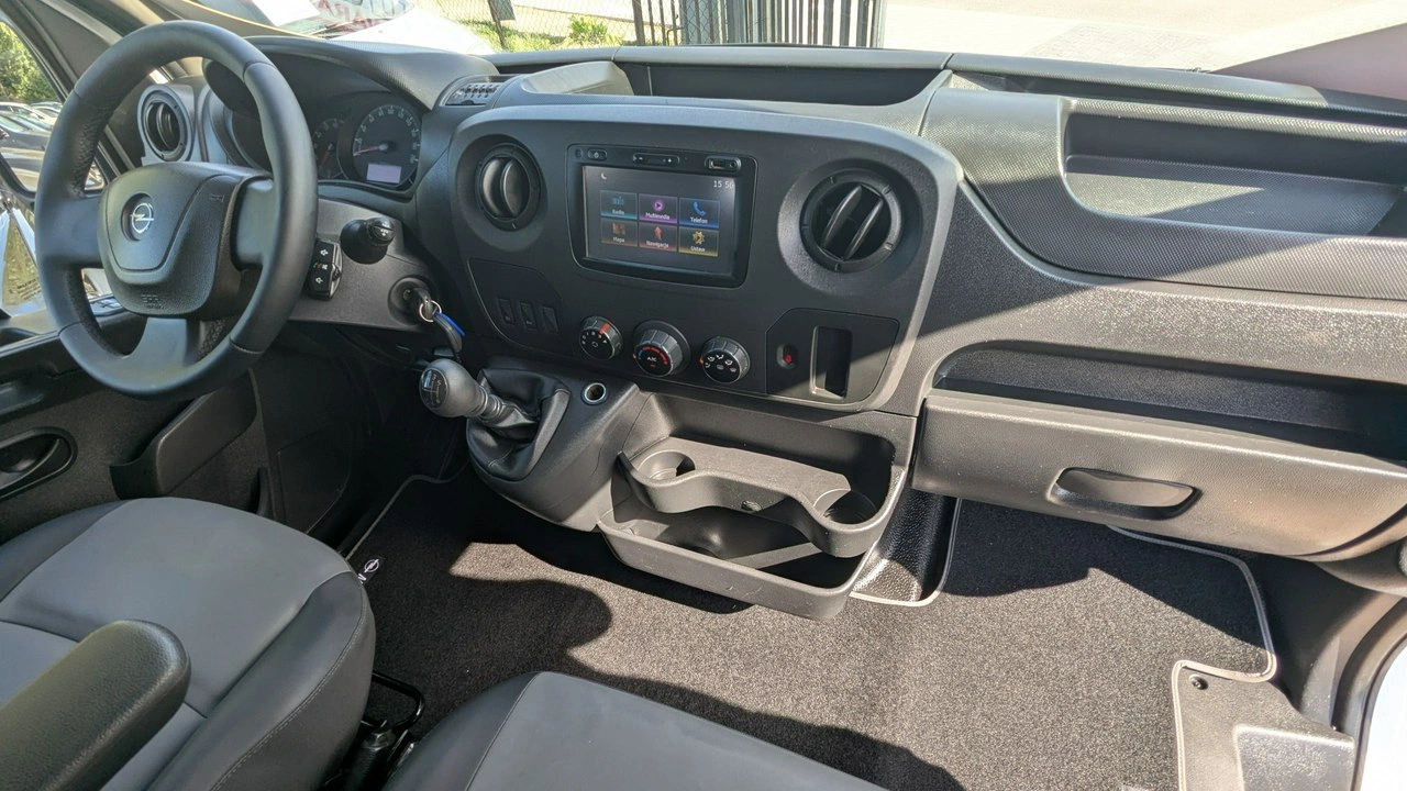 Opel Movano - Zdjęcie 17