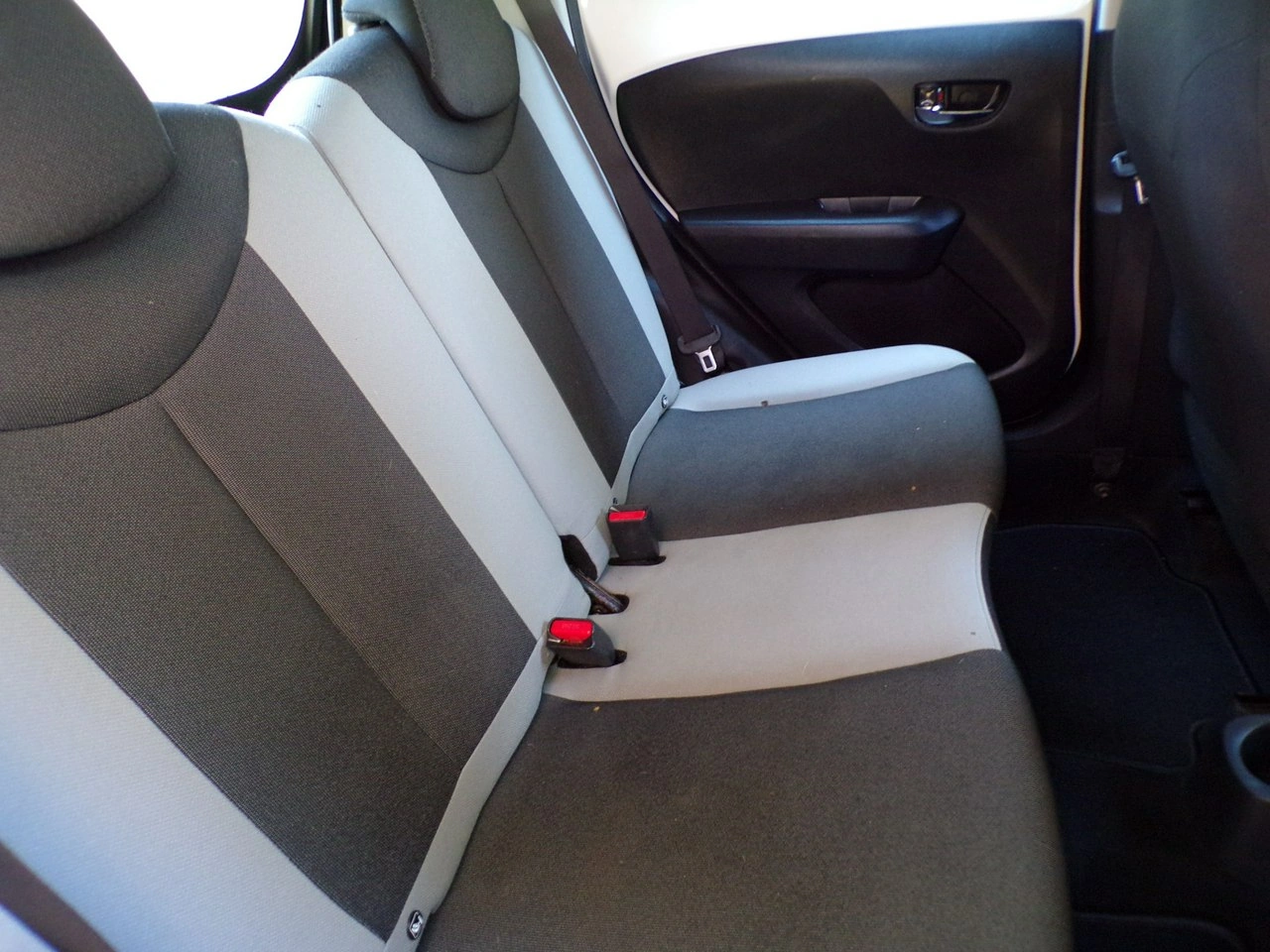 Toyota Aygo - Zdjęcie 24