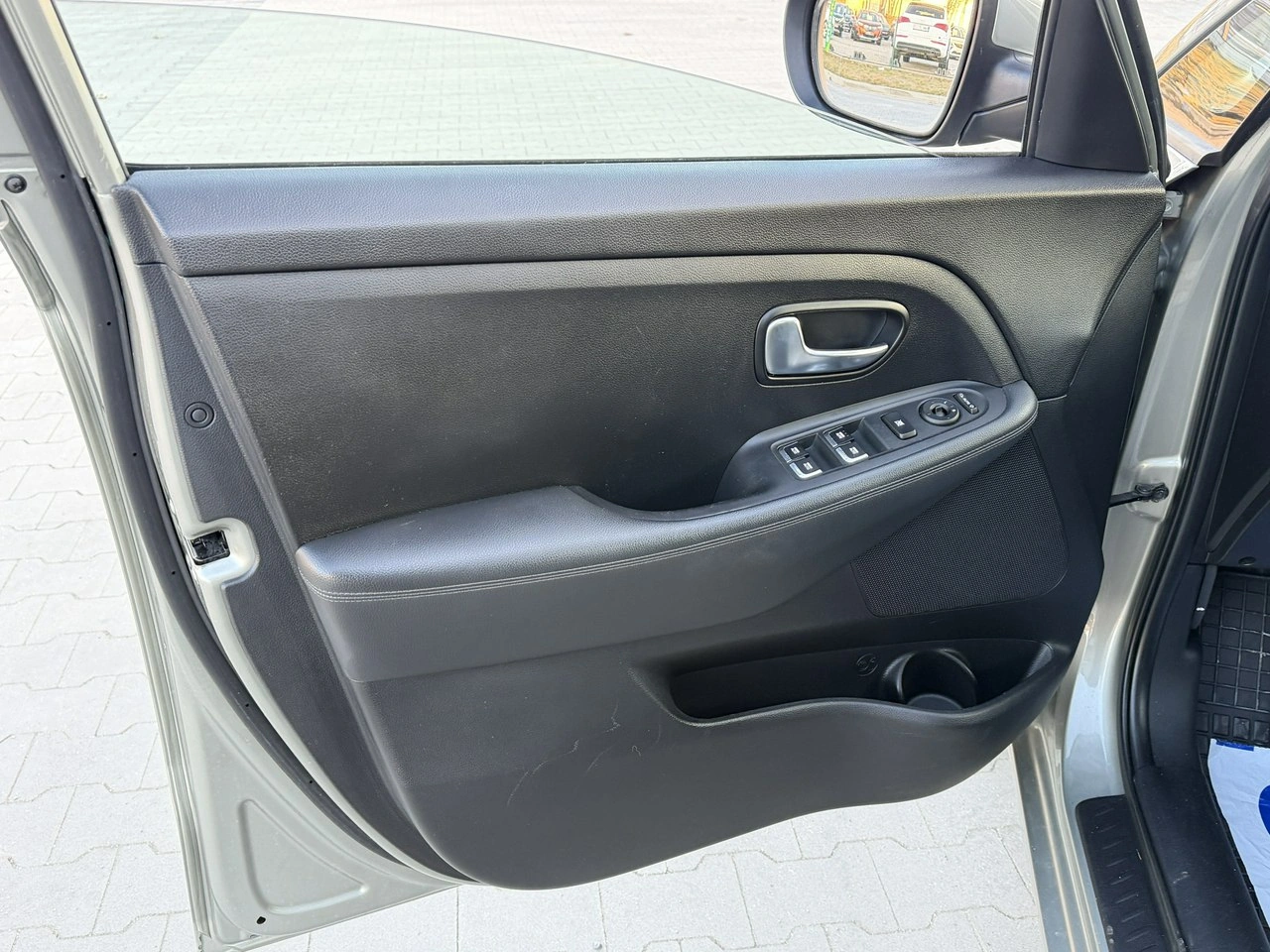 Kia Carens - Zdjęcie 14