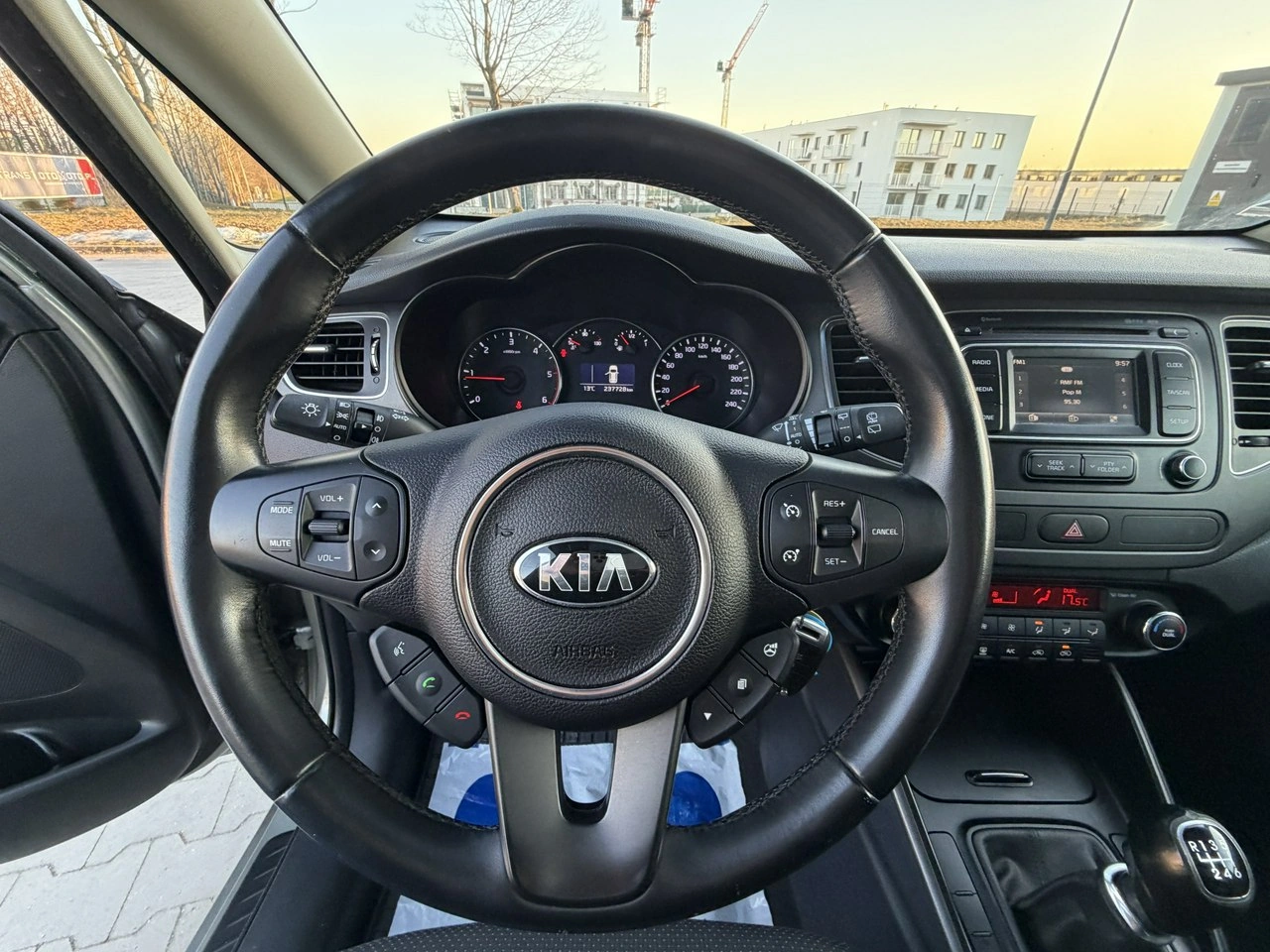 Kia Carens - Zdjęcie 20