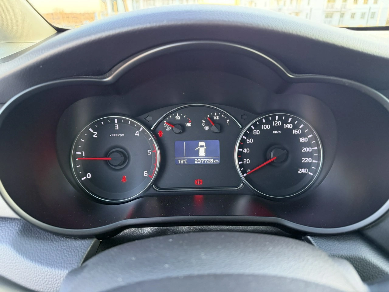 Kia Carens - Zdjęcie 25