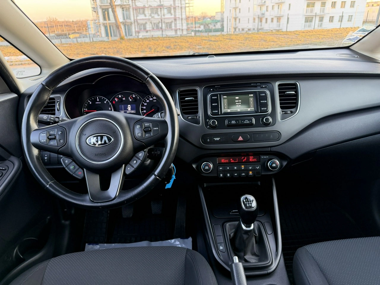 Kia Carens - Zdjęcie 19