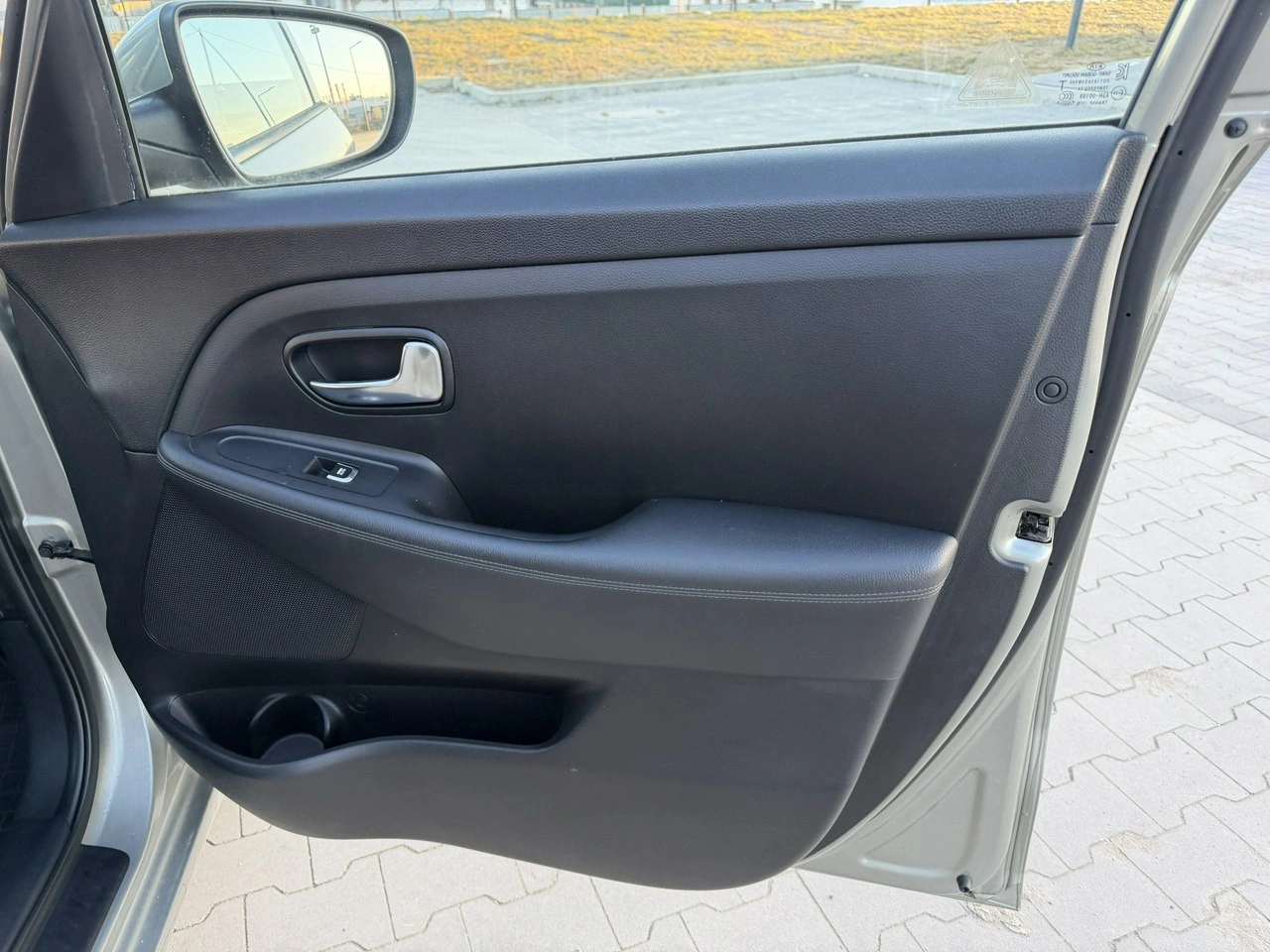 Kia Carens - Zdjęcie 29