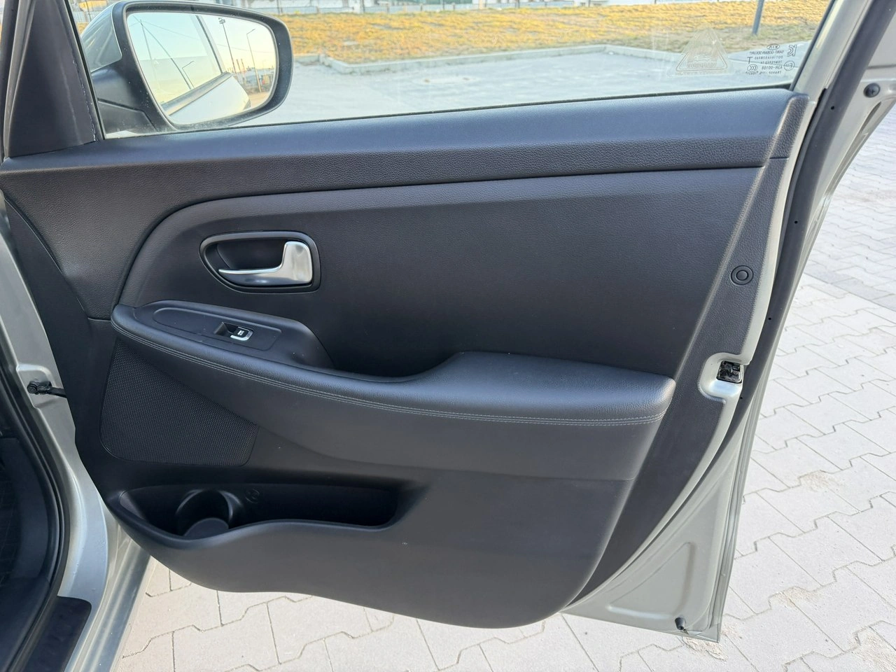 Kia Carens - Zdjęcie 29