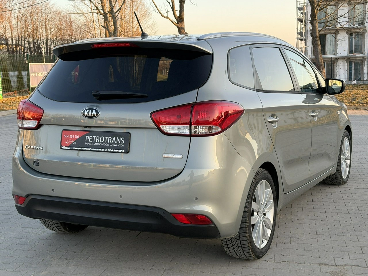 Kia Carens - Zdjęcie 10