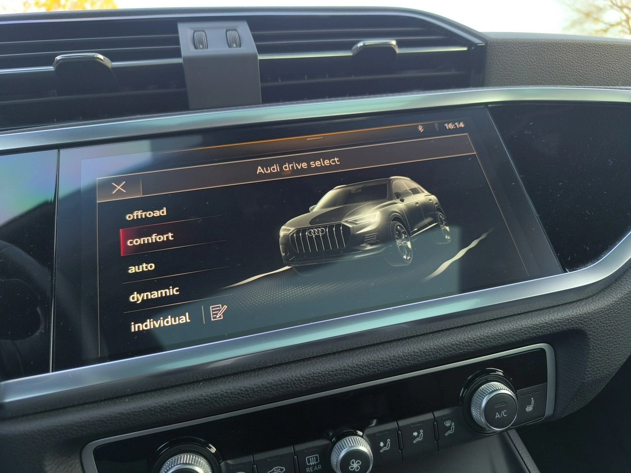 Audi Q3 - Zdjęcie 24