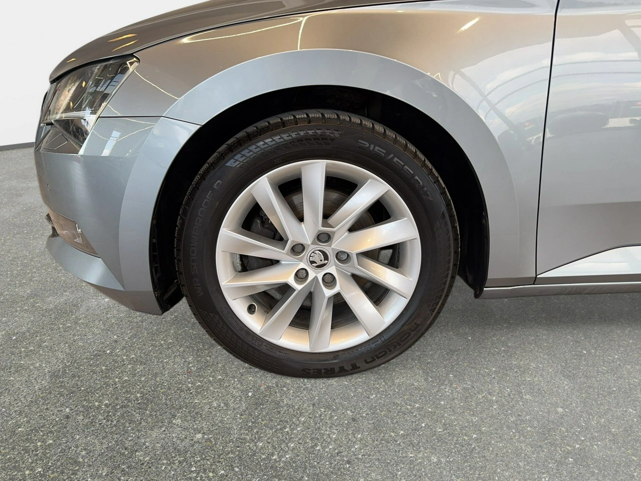 Skoda Superb - Zdjęcie 9