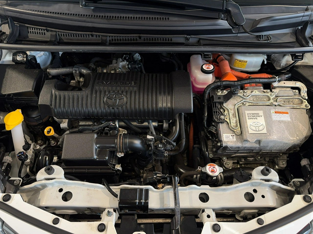 Toyota Yaris - Zdjęcie 24