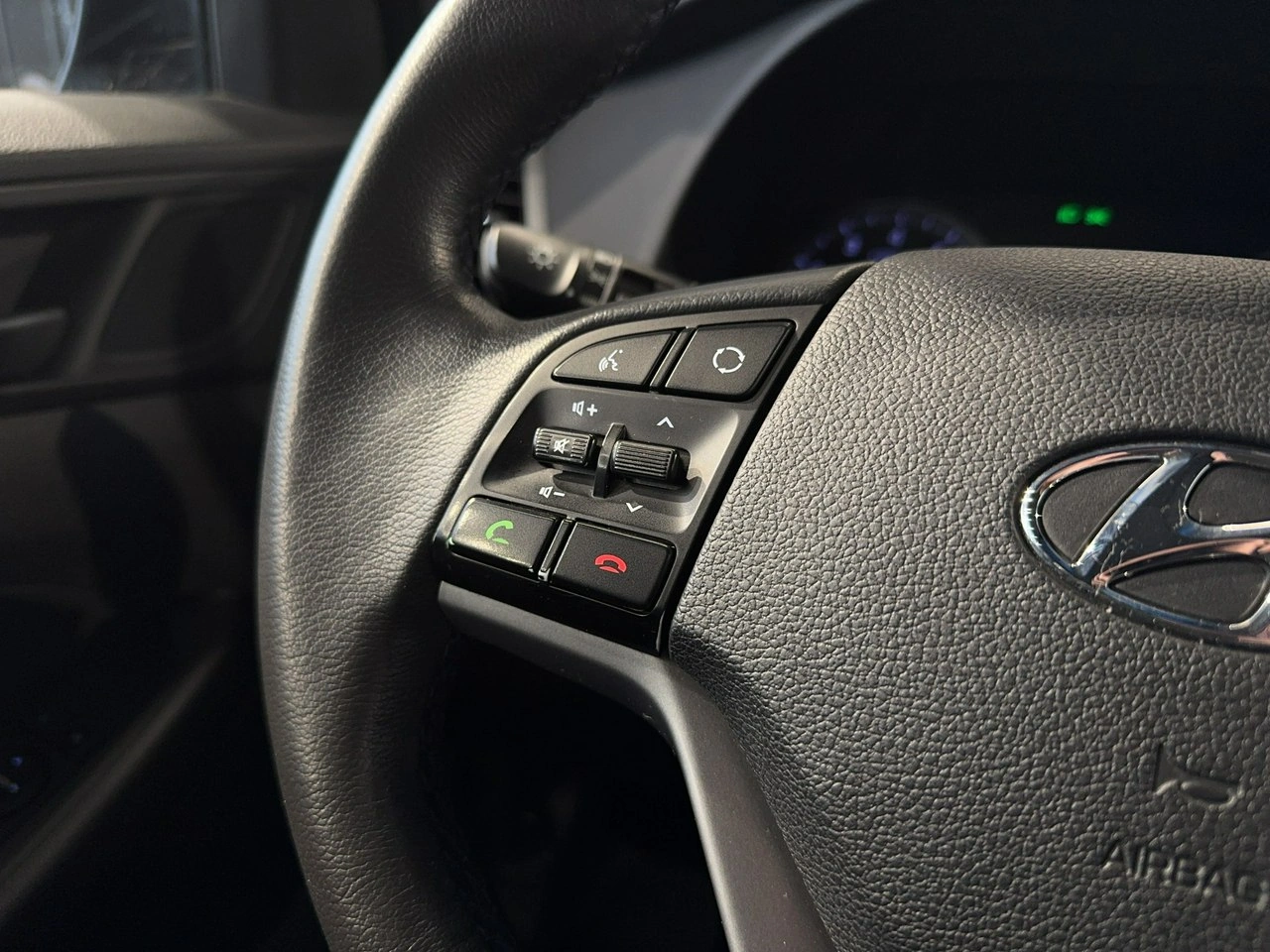 Hyundai Tucson - Zdjęcie 14