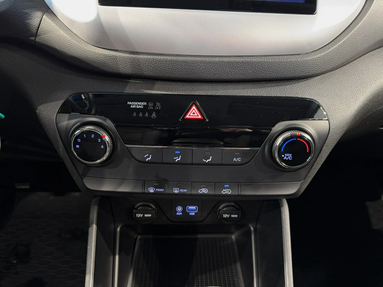 Hyundai Tucson - Zdjęcie 21