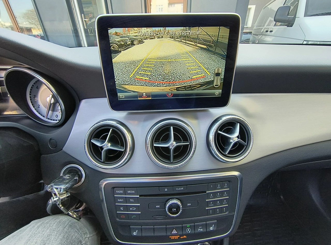 Mercedes CLA 180 - Zdjęcie 34