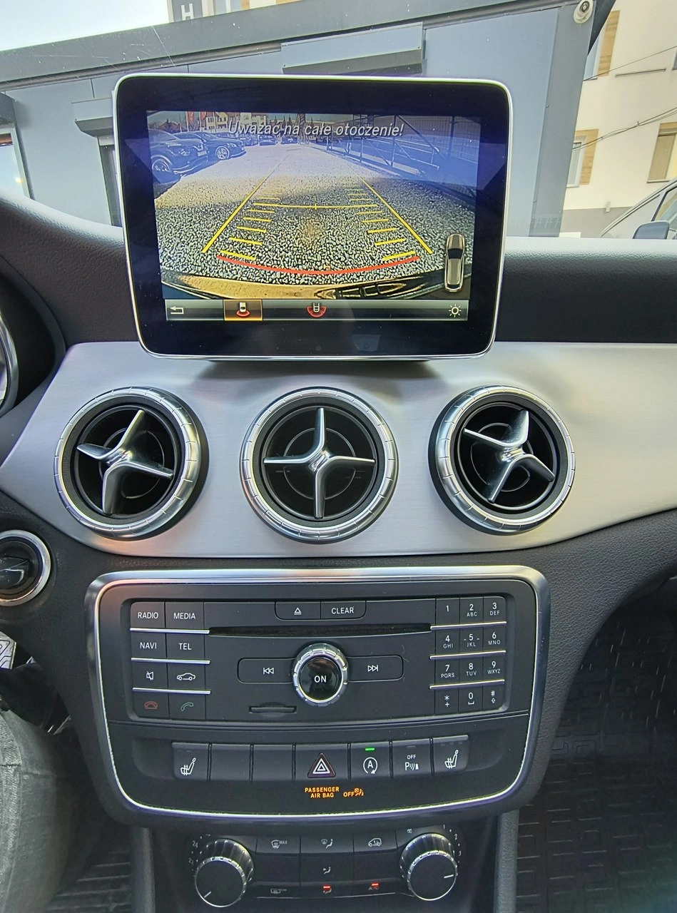 Mercedes CLA 180 - Zdjęcie 17