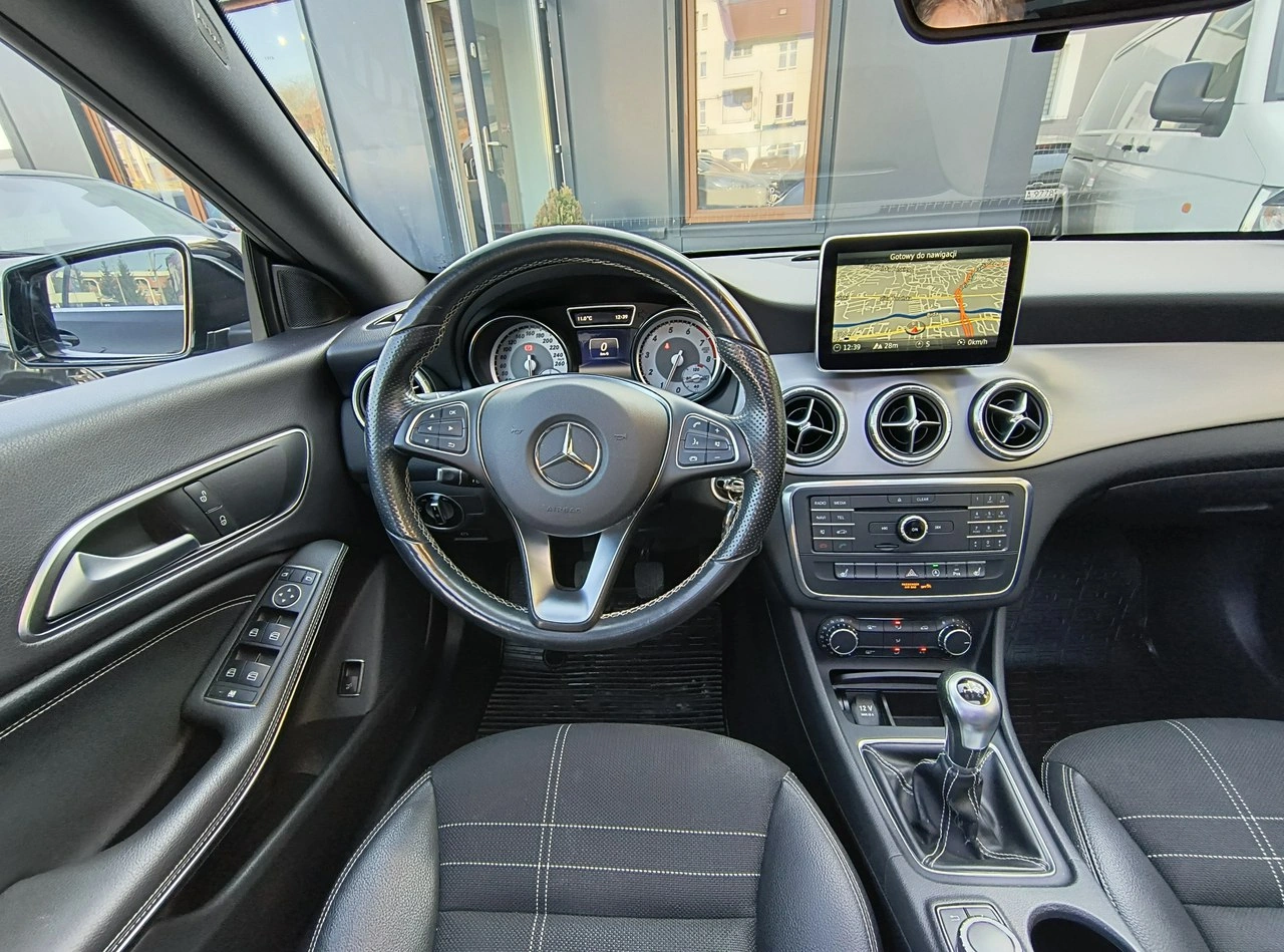 Mercedes CLA 180 - Zdjęcie 25