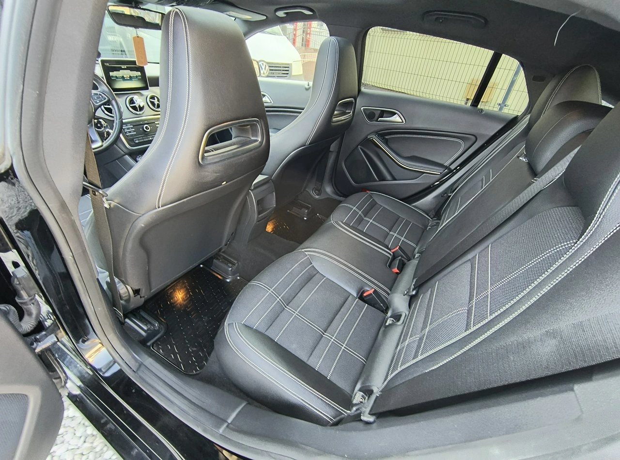 Mercedes CLA 180 - Zdjęcie 14