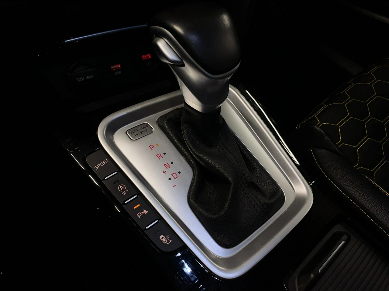 Kia XCeed - Zdjęcie 33