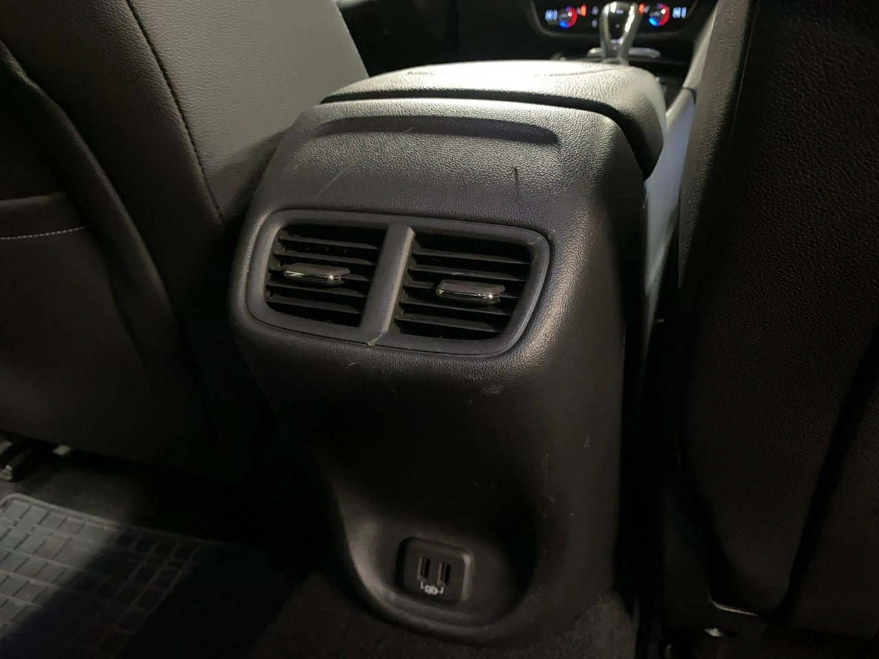 Opel Insignia Grand Sport - Zdjęcie 16