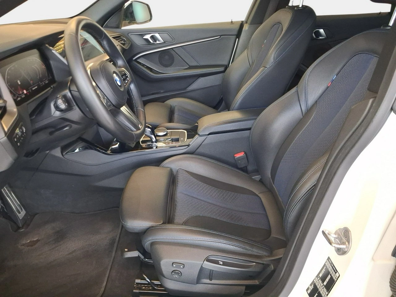 BMW 218 - Zdjęcie 8