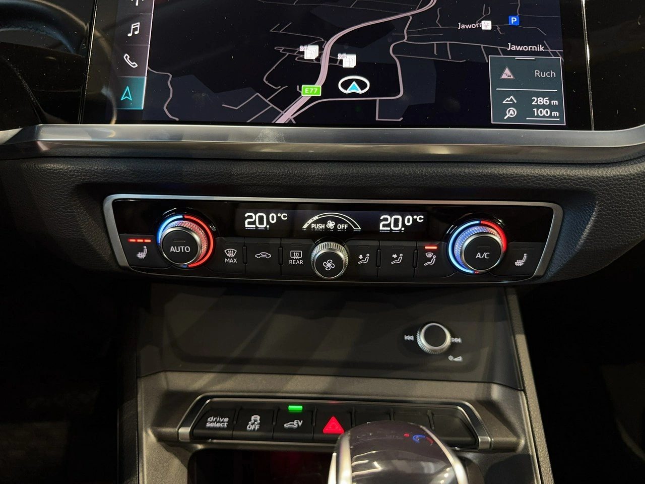 Audi Q3 - Zdjęcie 33