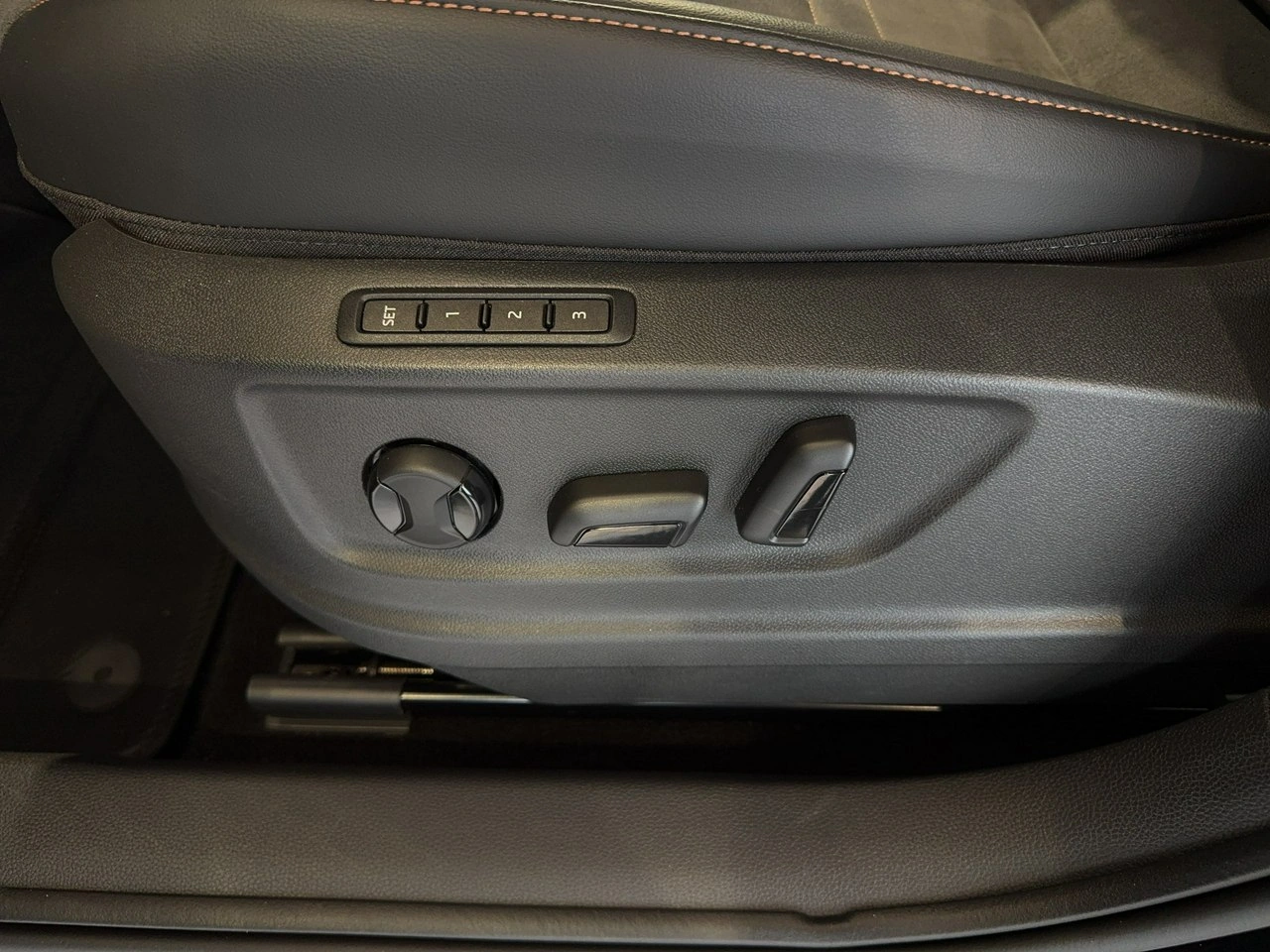 Cupra Ateca - Zdjęcie 13