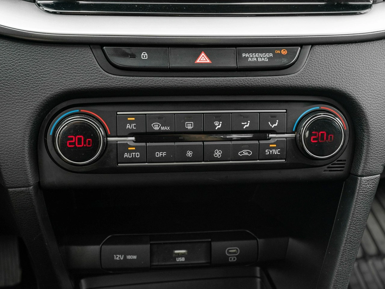 Kia Ceed - Zdjęcie 18